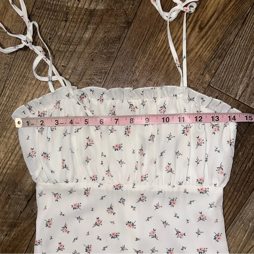 SOLD 💕Lulu’s Be A Wildflower Tie Strap Floral Mini Dress - Picture 14 of 16